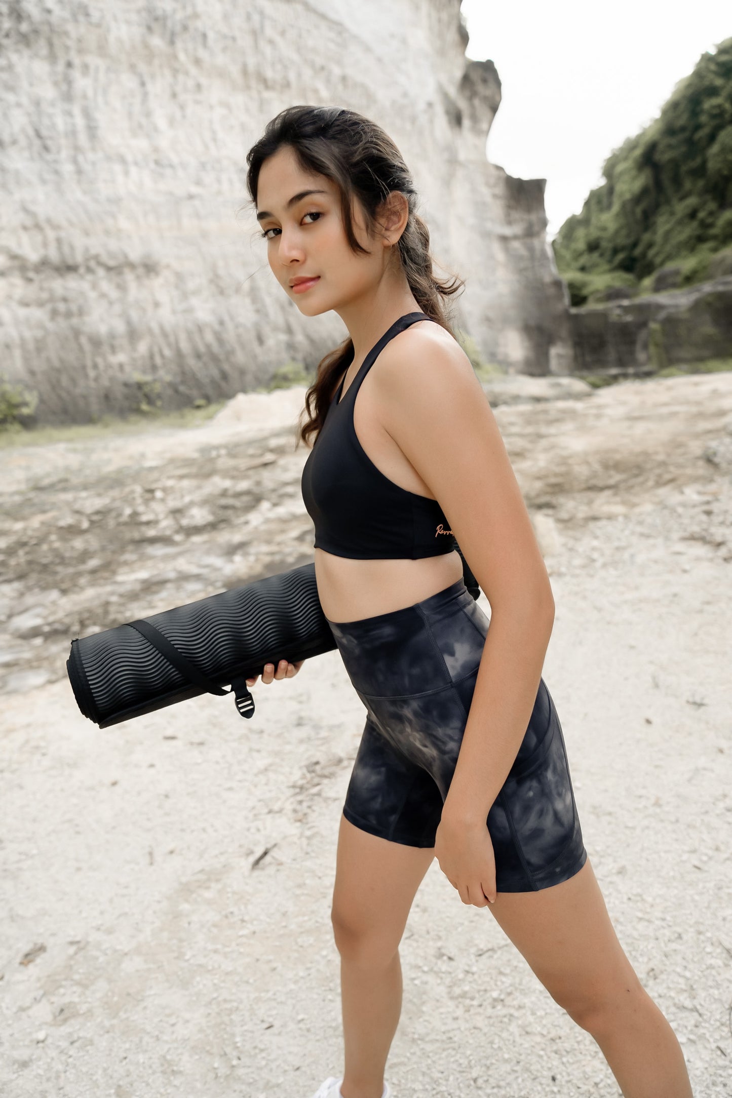 Power Flow Shorts (Space)